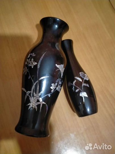 Две вазочки из дерева с перламутром