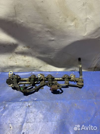 Топливная рампа nissan sr18