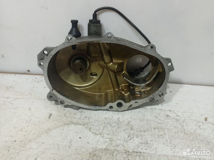 Крышка распредвала Audi A4 B6