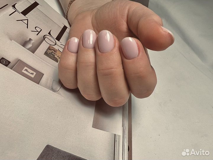 Маникюр и педикюр, наращивание ногтей