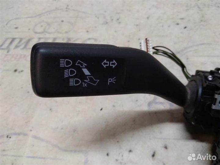 Переключатель подрулевой VW Golf VI 2009-2012