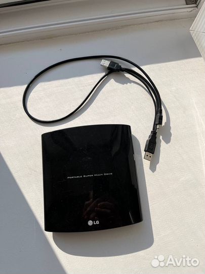 LG GP08NU6B DVD-ROM привод внешний