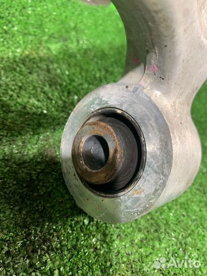 Рычаг подвески передний левый Nissan X-Trail NT30