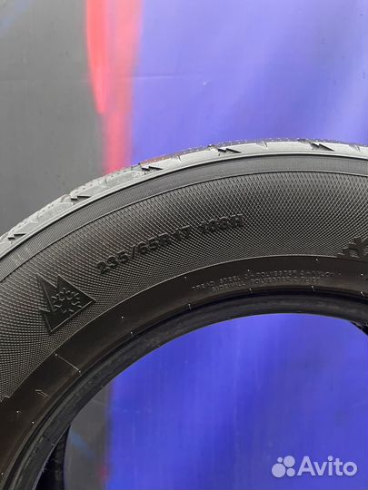 Kumho I'Zen RV Asymmetric 235/65 R17 103H