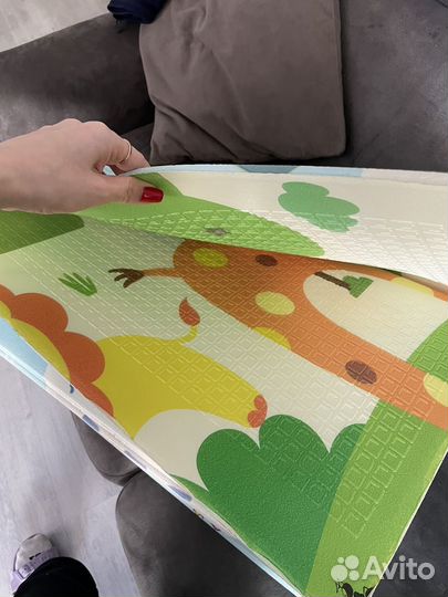 Развивающий коврик для ползания