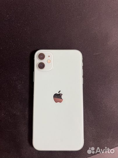 iPhone 11, 64 ГБ