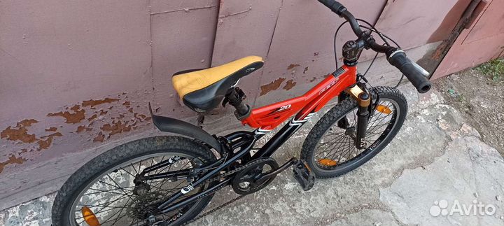 Американский Felt подростковый горный 20