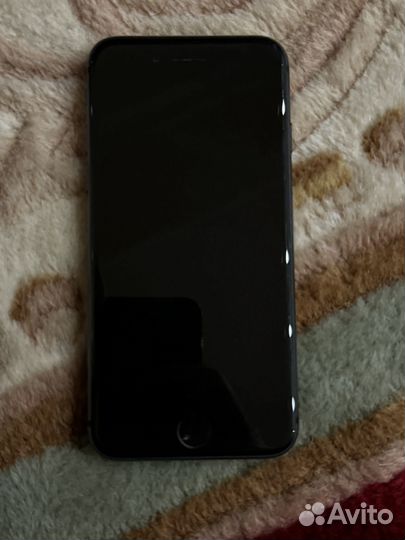 iPhone 8, 64 ГБ