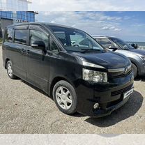 Toyota Noah 2.0 CVT, 2008, 160 000 км, с пробегом, цена 799 000 руб.