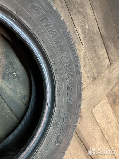 Dunlop Grandtrek SJ6 225/60 R17