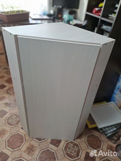 Шкаф навесной бу