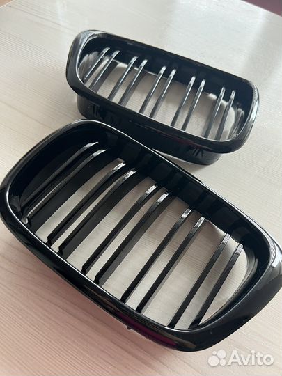 Решетки радиатора (ноздри ) bmw e 39