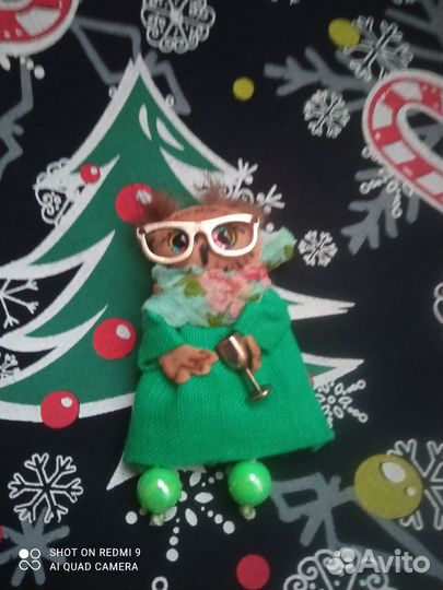 Брошь Значок Новый