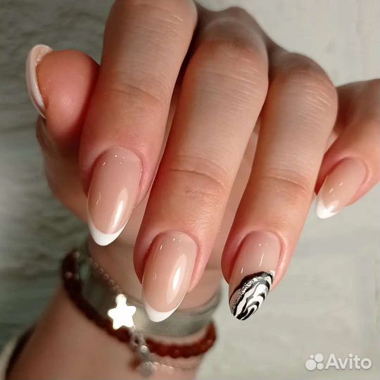 Маникюр