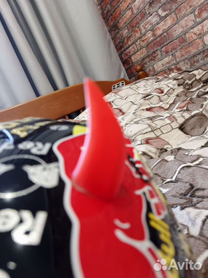 Шлем эндуро с принтом Red Bull