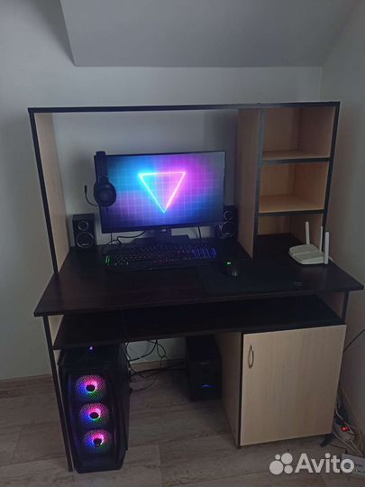 Компьютерный стол бу