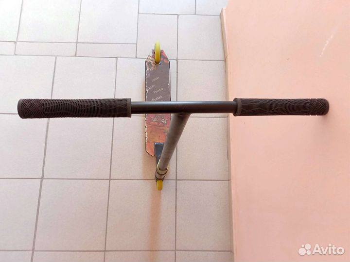 Трюковой самокат