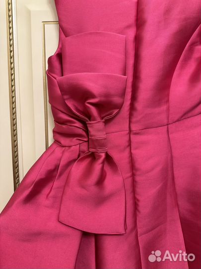 Вечернее платье с бантом