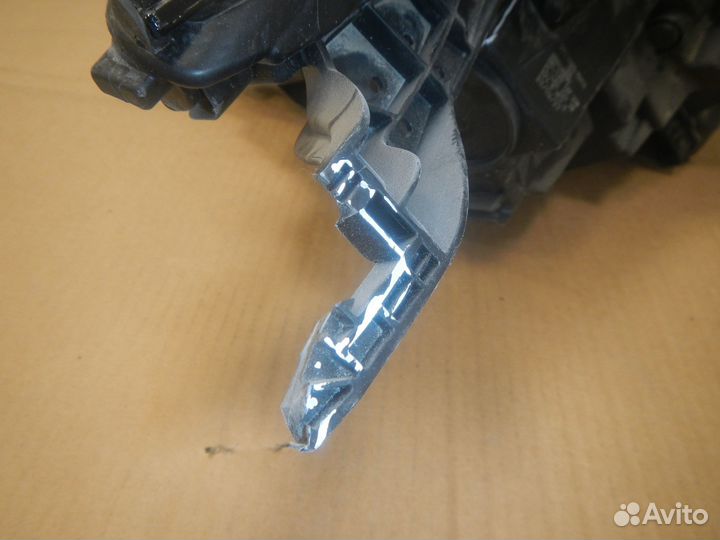 Б/У Б/У Фара левая, FAW (фав) -besturn B70 (20)