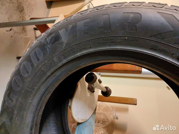 Goodyear UltraGrip+ SUV 255/60 R17 106H