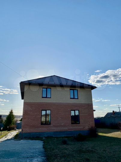 Коттедж 240 м² на участке 50 сот.