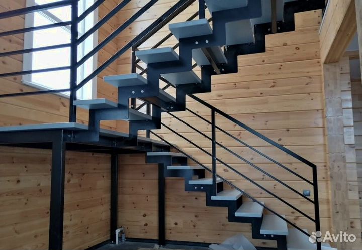 Лестница в стиле лофт