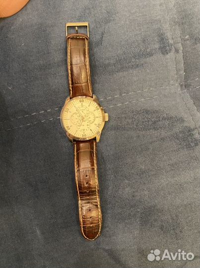 Часы Guess