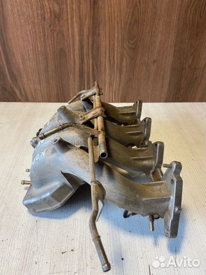 Коллектор впускной Toyota Corolla AE100 5AFE