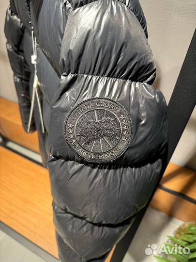 Пуховик Canada Goose Black