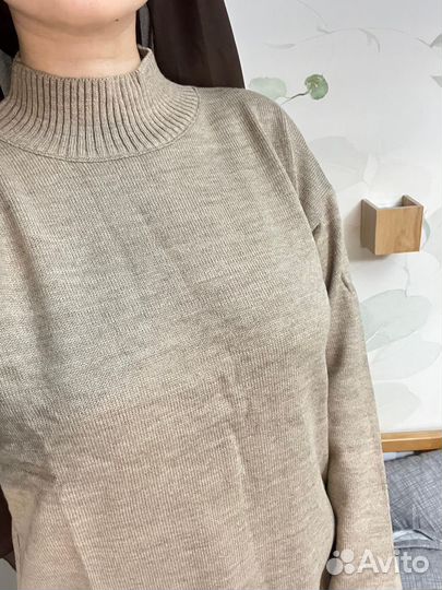 Новый Свитер женский