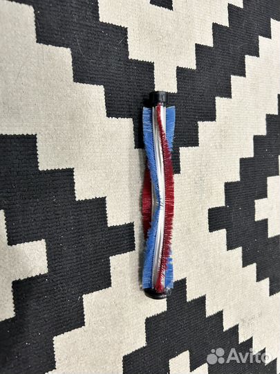 Пылесос вертикальный Hyundai H-VCH06 беспроводной