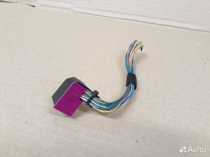 Разъем VAG VW Touareg 1 4A0972601