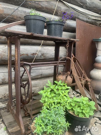 Станина от швейной машинки