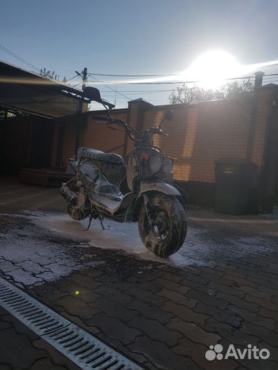 Скутер honda zoomer