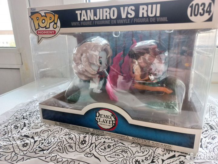 Фигурка Funko POP Tanjiro Kamado vs Rui 1034