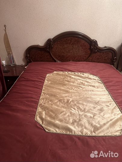 Кровать двухспальная