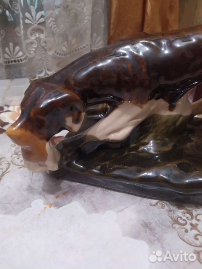 Фарфоровая статуэтка собака СССР