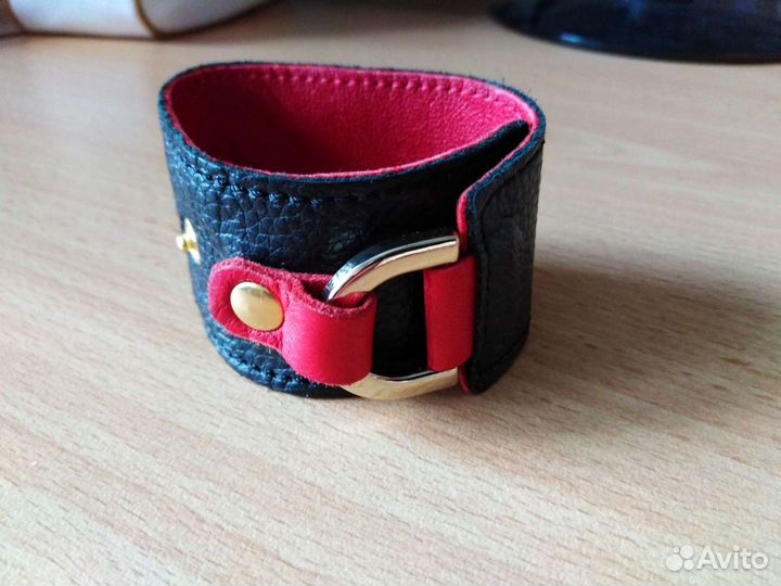 Новый кожаный браслет