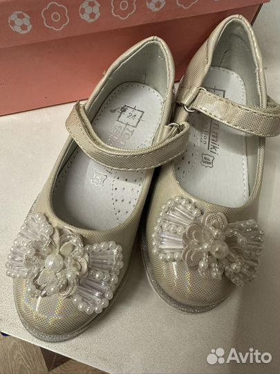 Туфли для девочки 24 размер