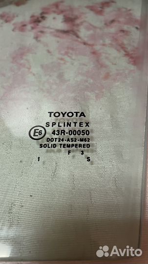 Боковое стекло левое toyota avensis