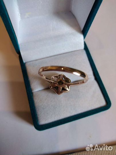 Золотое кольцо 585 пробы с бриллиантами р 20,5