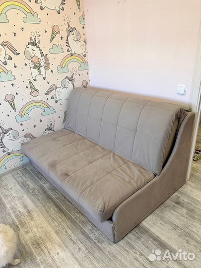Диван-кровать б/у