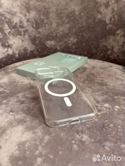 Чехол на iPhone 15 commo новый