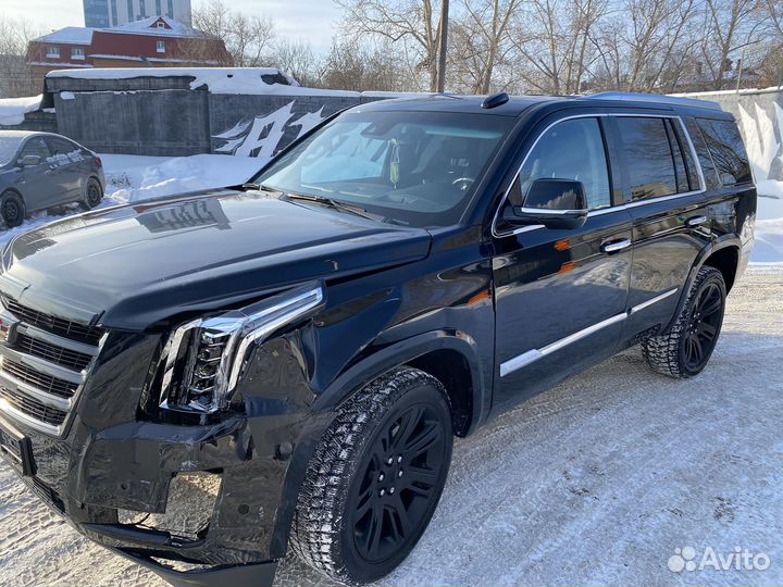 Cadillac Escalade 6.2 AT, 2018, битый, 65 000 км