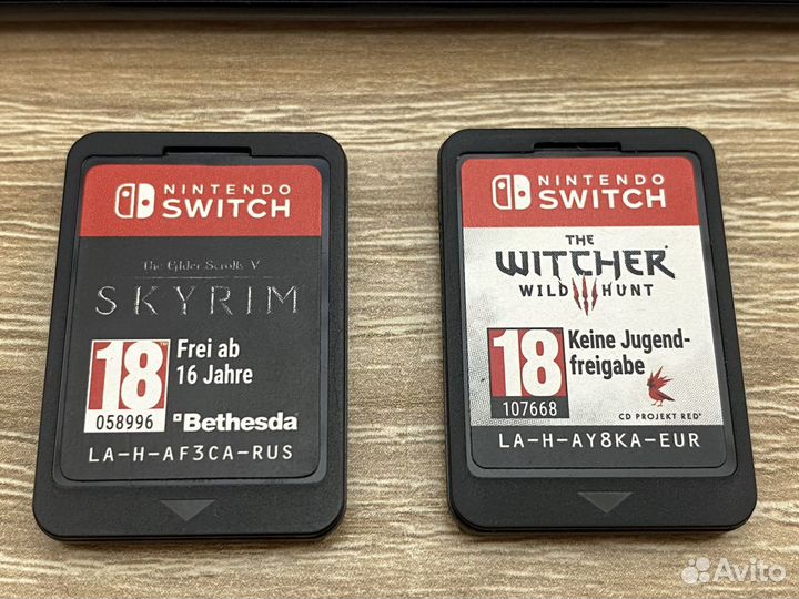 Игровая консоль Nintendo Switch v1 + 2 катриджа