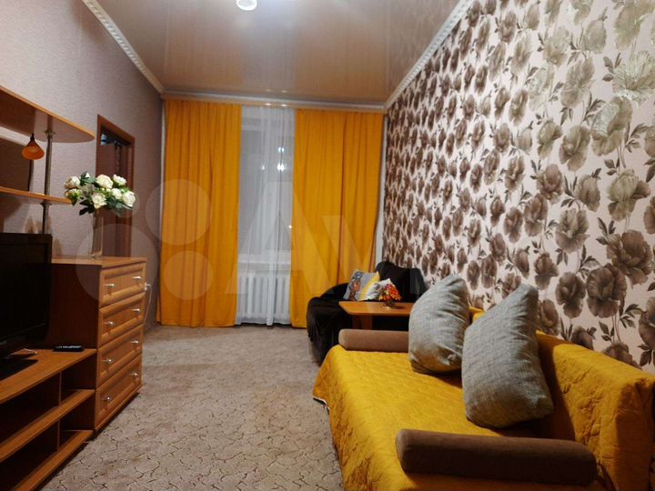 2-к. квартира, 48 м², 1/3 эт.