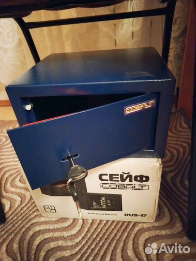Сейф новый