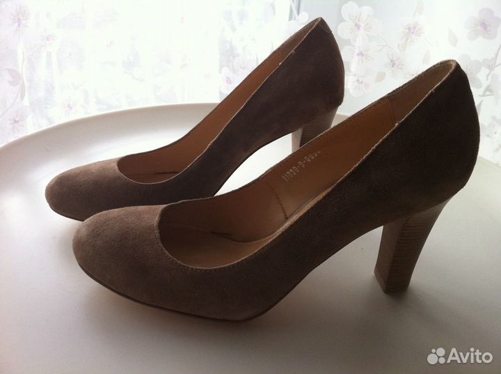 Туфли Alba бежевые велюр новые