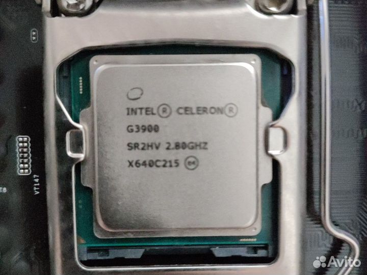 Процессор Intel Celeron G3900