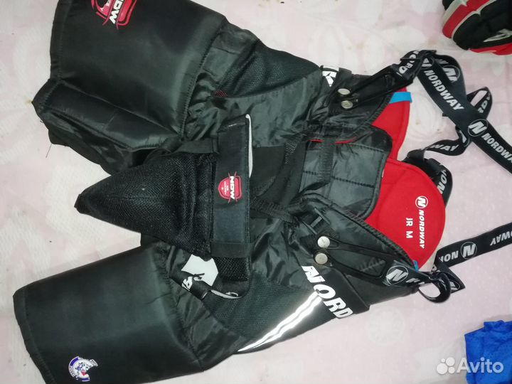 Хоккейная форма для детей бу